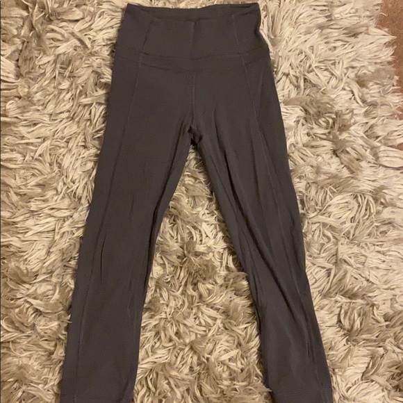 lululemon athletica Pants - Lulu lemon gray crop leggings